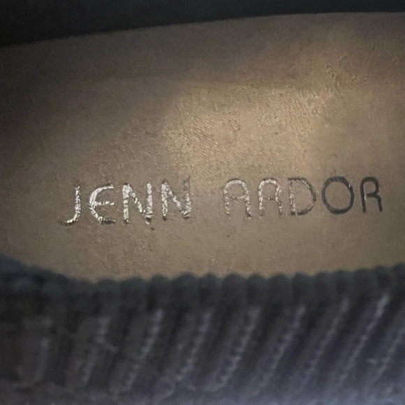 JEAN ARDOR WOMEN’S LIGHTWEIGHT, BREATHABLE BLACK SIZE 7 SLIP-ON WALKING SHOES - Picture 6 of 9